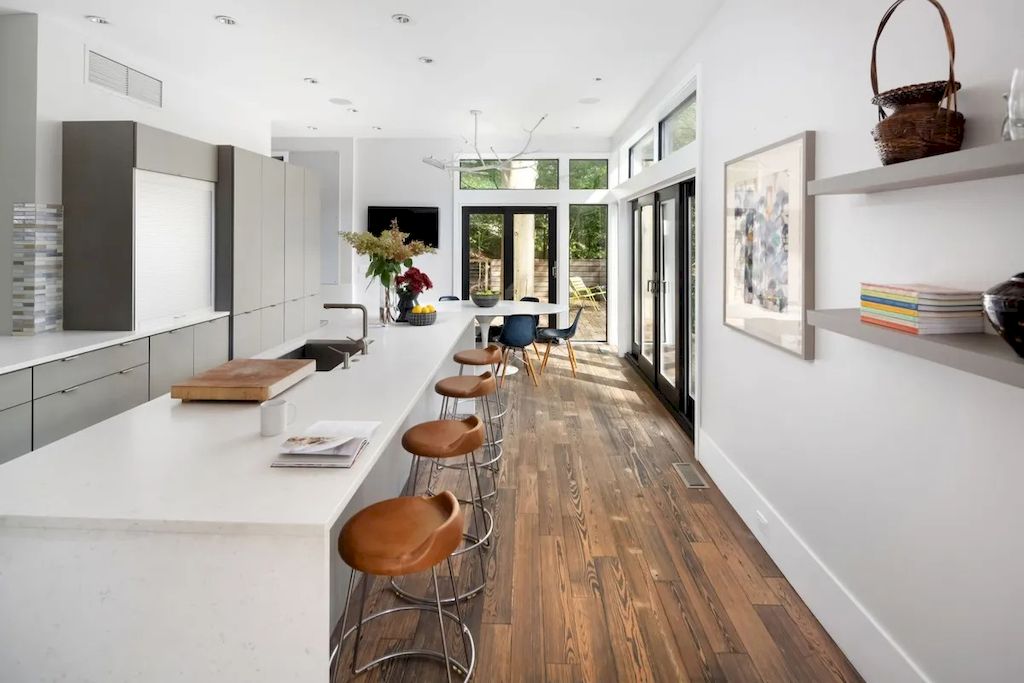 The Contemporary Marvel is a luxurious home now available for sale. This home located at 640 Gate House Ln, Philadelphia, Pennsylvania; offering 04 bedrooms and 05 bathrooms with 4,354 square feet of living spaces