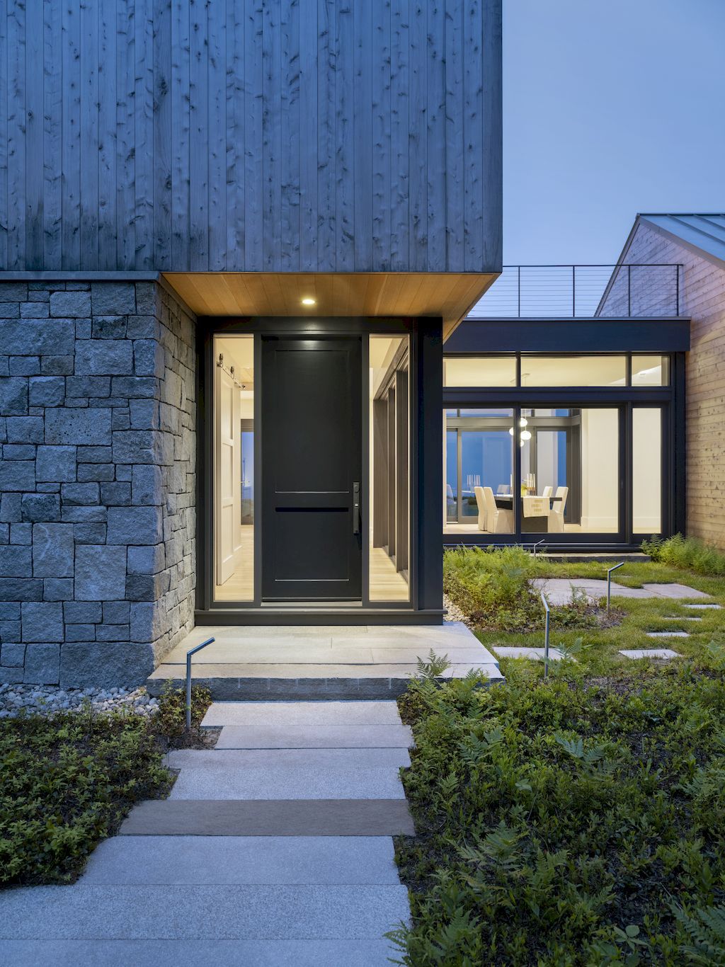 Maine Coast House, Chic Sculptural Home by Marcus Gleysteen Architects