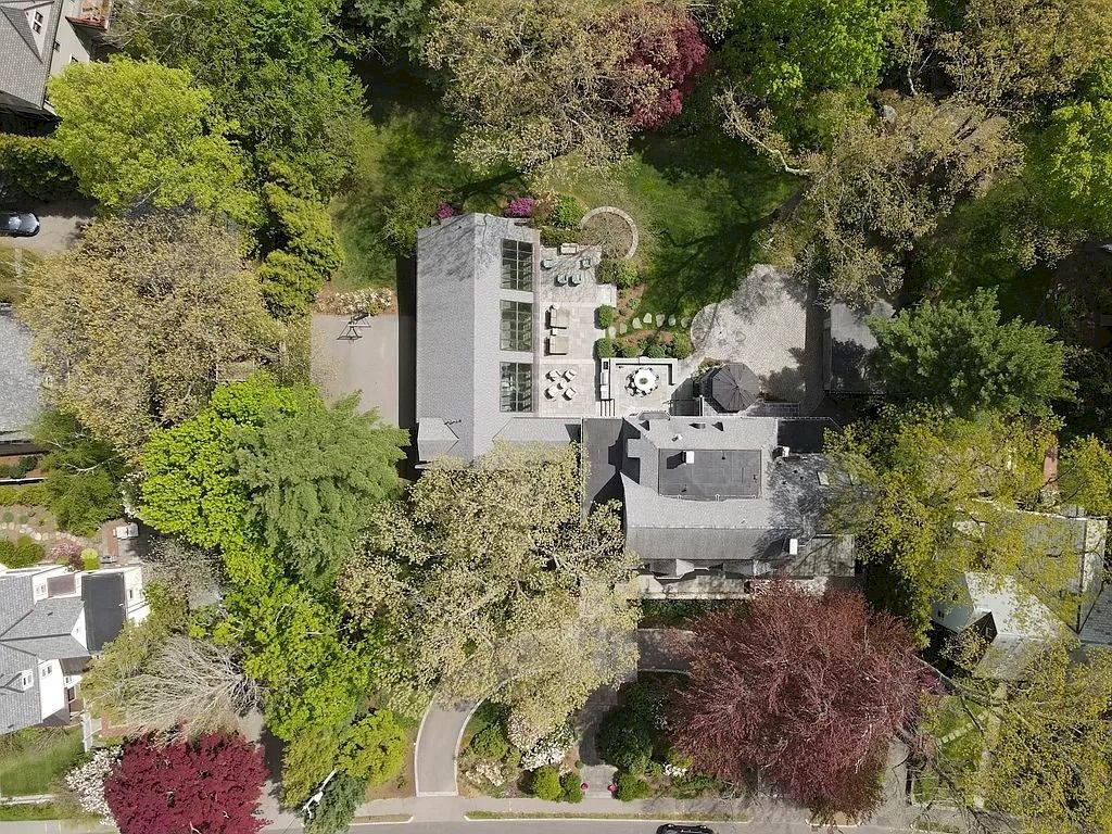 The Home in Massachusetts is a luxurious home now available for sale. This home located at 148 Highland Ave, Newton, Massachusetts; offering 05 bedrooms and 08 bathrooms with 9,999 square feet of living spaces.