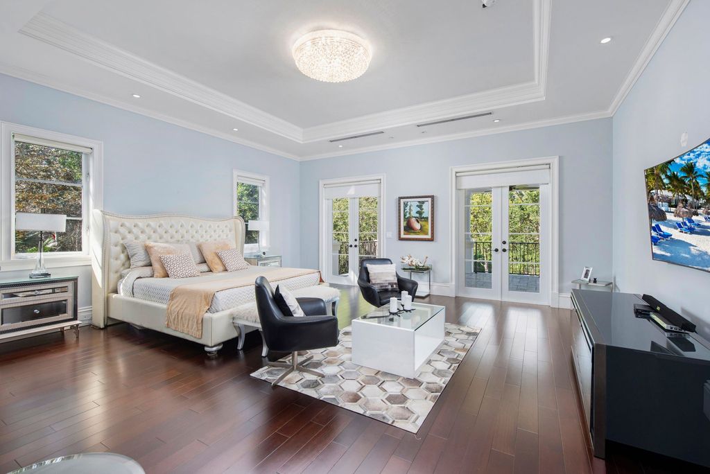 Palatial-Neoclassical-Villa-in-Miami-on-A-Park-like-Lot-on-Market-for-13999000-3