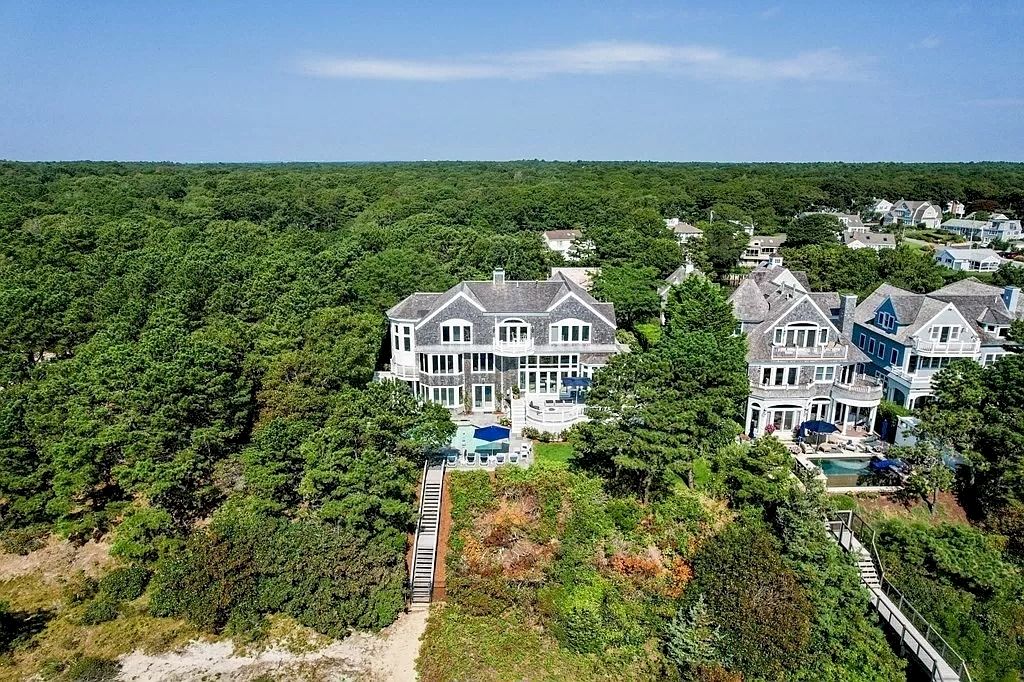 The Perfect Beachfront Home is a luxurious home now available for sale. This home located at 27 Ocean Bluff Dr, Mashpee, Massachusetts; offering 06 bedrooms and 08 bathrooms with 4,220 square feet of living spaces.