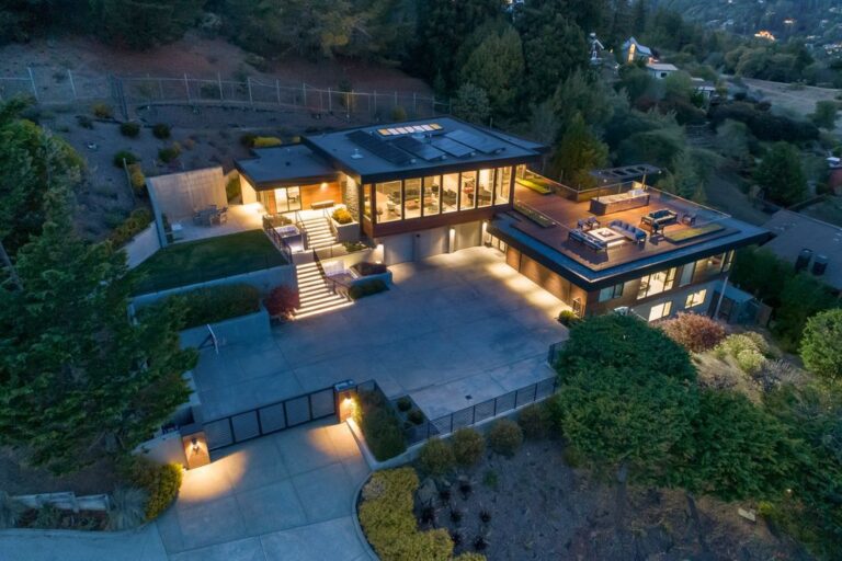 Sleek $12,500,000 Mill Valley Home features Striking Accomplishment and Sweeping Views of the Bay Bridge