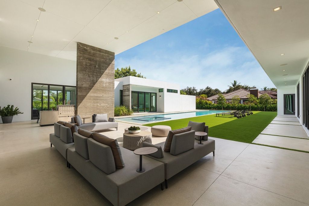 Stunning-Brand-New-Modern-Home-in-Miami-with-The-Finest-Finishes-for-Sale-at-6500000-11