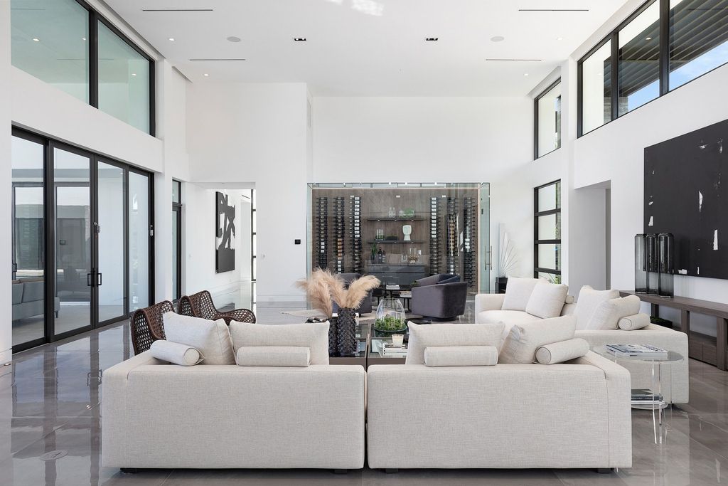 Stunning-Brand-New-Modern-Home-in-Miami-with-The-Finest-Finishes-for-Sale-at-6500000-2