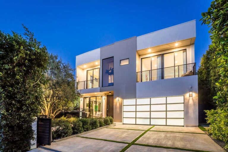 Stunning Contemporary Home in Los Angeles Perfect for Entertaining for Sale at $3,800,000