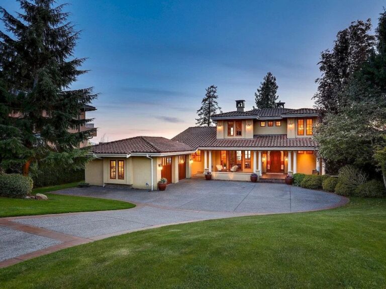 Stunning Tuscan Home in Surrey with Unparalleled Views of Ocean Listed for C$6,499,000