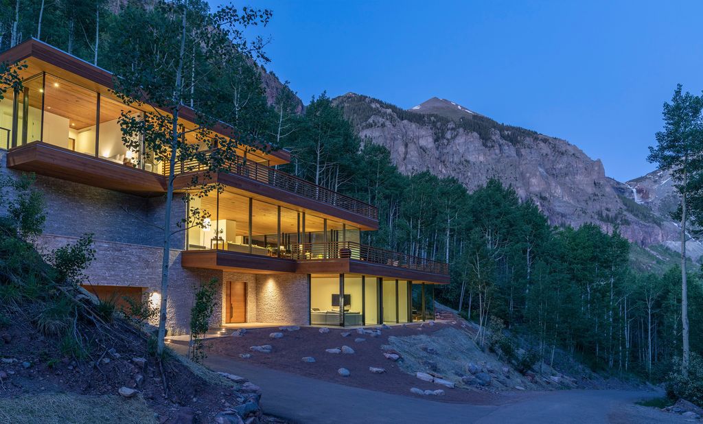 Telluride Glass House, luxury home by Efficiency Lab for Architecture PLLC