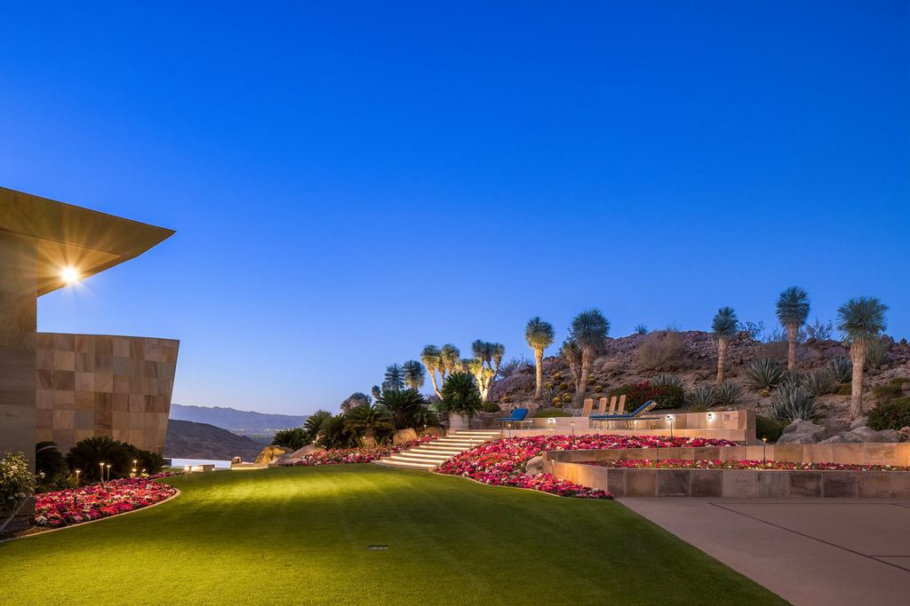 The-Most-Spectacular-Mansion-in-Palm-Desert-with-Quintessential-Living-Spaces-Asking-49500000-27