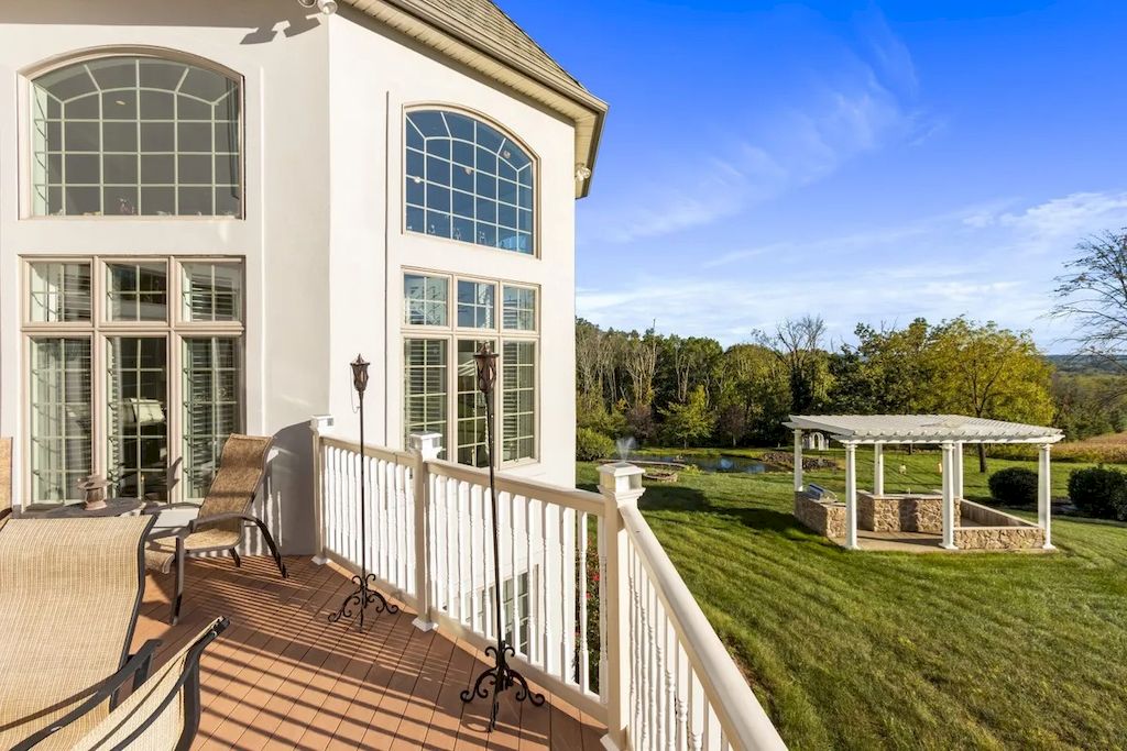 This-3495000-European-Inspired-Residence-in-Pennsylvania-Features-Wealth-of-Recreational-15