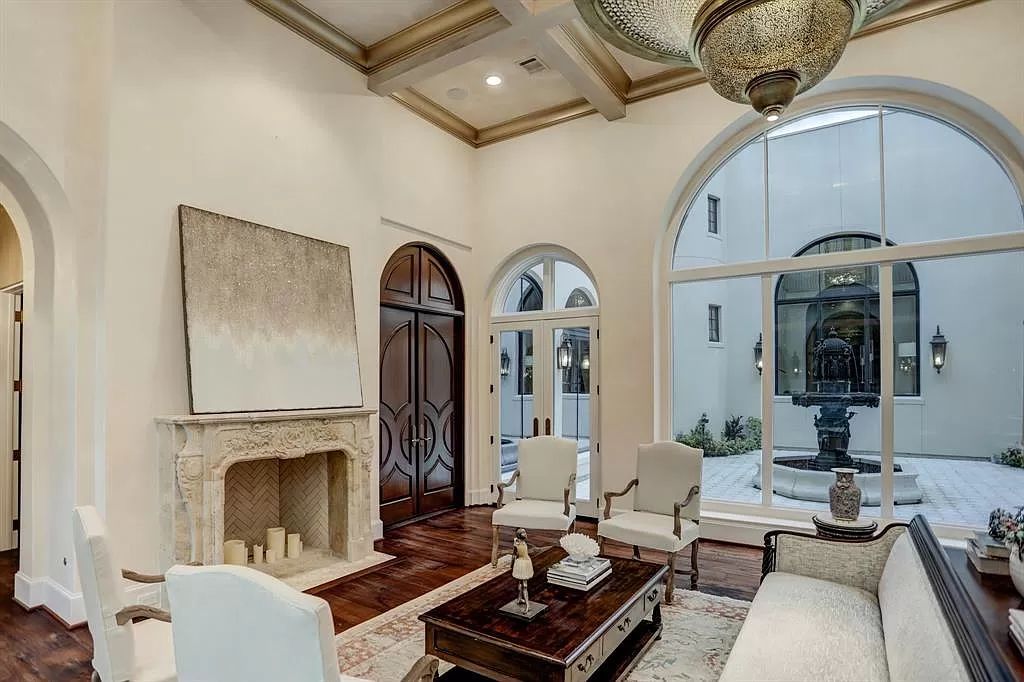 The Home in Houston is a masterpiece on prestigious Memorial Drive offers the pinnacle of exceptional luxury living now available for sale. This home located at 8729 Memorial Dr, Houston, Texas