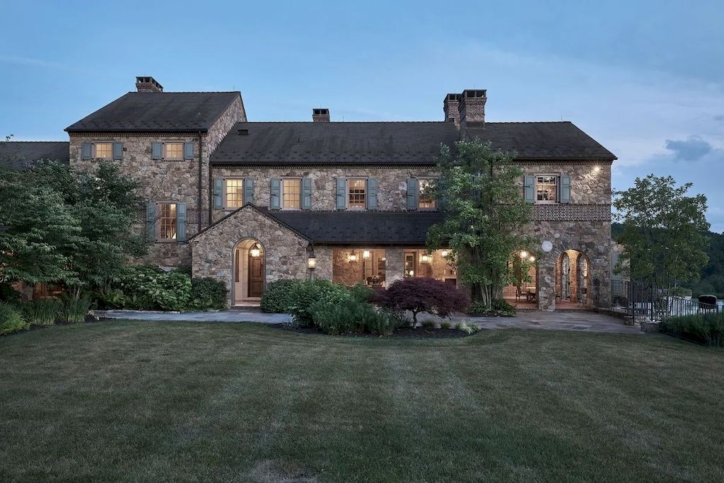 The Home in Pennsylvania is a luxurious home now available for sale. This home located at 2084 Pickering Rd, Phoenixville, Pennsylvania; offering 06 bedrooms and 08 bathrooms with 11,200 square feet of living spaces. 