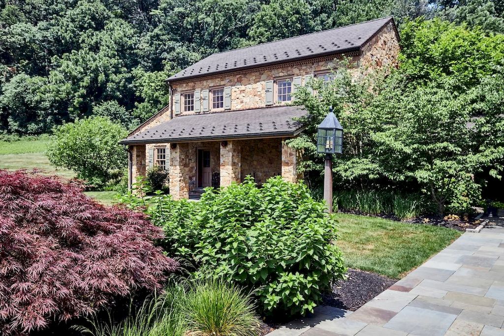 The Home in Pennsylvania is a luxurious home now available for sale. This home located at 2084 Pickering Rd, Phoenixville, Pennsylvania; offering 06 bedrooms and 08 bathrooms with 11,200 square feet of living spaces. 