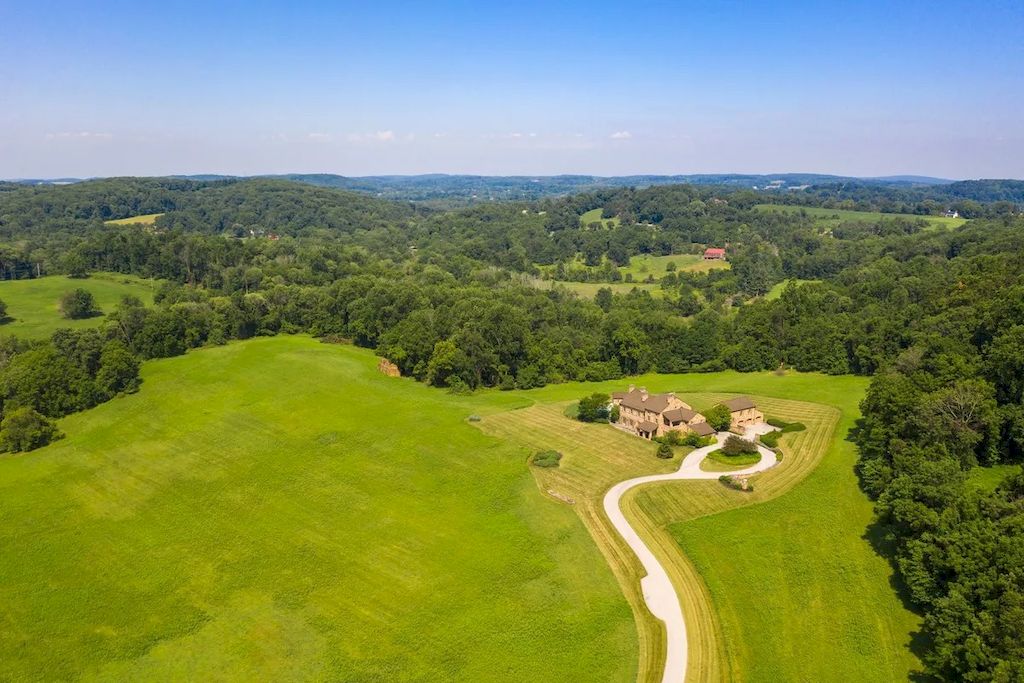 The Home in Pennsylvania is a luxurious home now available for sale. This home located at 2084 Pickering Rd, Phoenixville, Pennsylvania; offering 06 bedrooms and 08 bathrooms with 11,200 square feet of living spaces. 