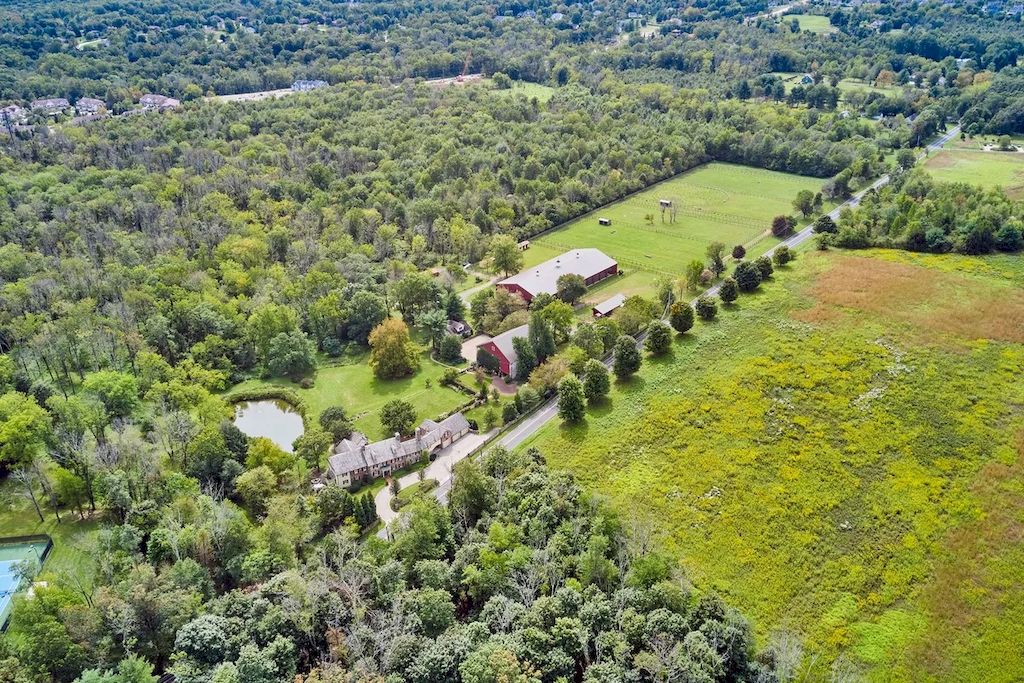 This-5950000-Incredible-and-Breathtaking-Treasure-Offers-Ultimate-Lifestyle-in-Pennsylvania-3