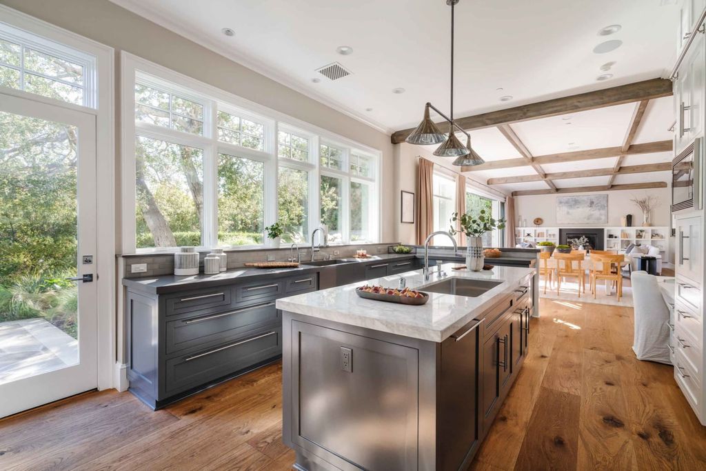 The Modern Farmhouse in Pacific Palisades blends artisanal details, top finishes, voluminous rooms, and an open concept indoor-outdoor layout now available for sale. This home located at 782 Ranch Ln, Pacific Palisades, California