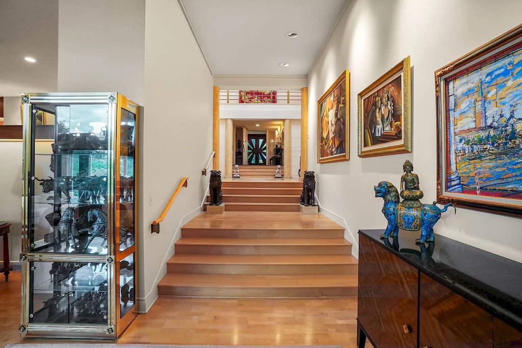 The Timeless and Understatedly Elegant Residence is a luxurious home now available for sale. This home located at 64 Highland St, Cambridge, Massachusetts; offering 05 bedrooms and 06 bathrooms with 6,898 square feet of living spaces.