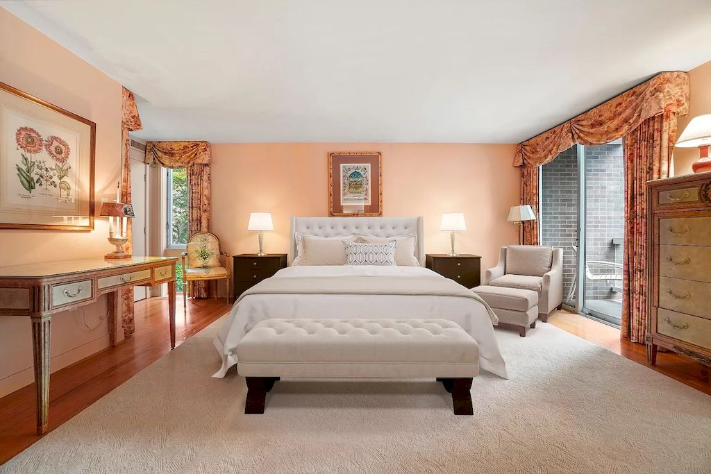 The Timeless and Understatedly Elegant Residence is a luxurious home now available for sale. This home located at 64 Highland St, Cambridge, Massachusetts; offering 05 bedrooms and 06 bathrooms with 6,898 square feet of living spaces.