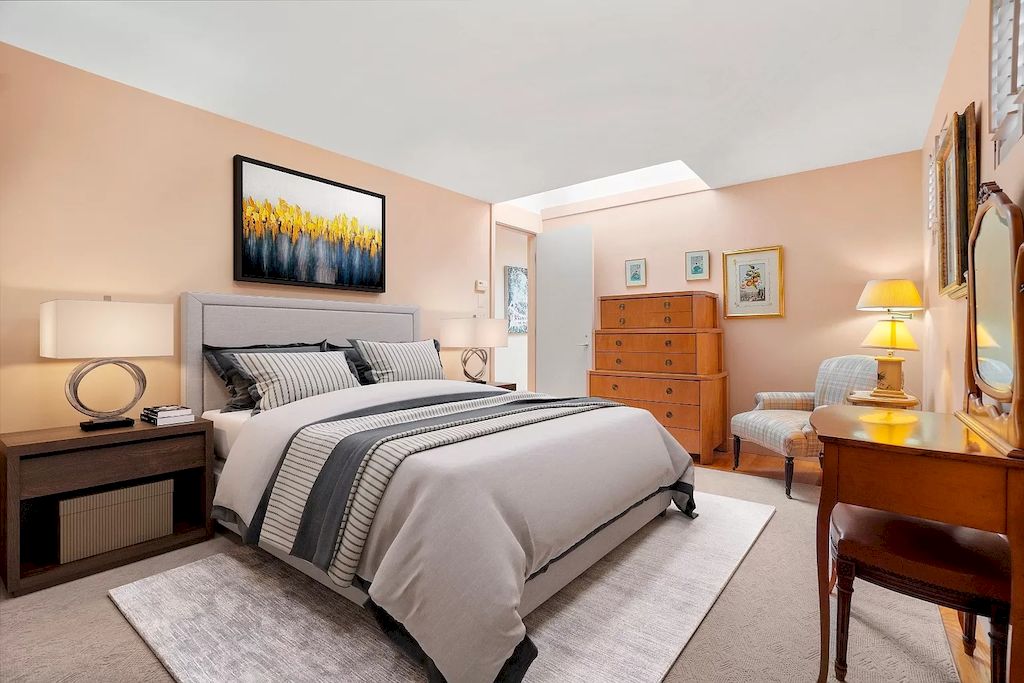 The Timeless and Understatedly Elegant Residence is a luxurious home now available for sale. This home located at 64 Highland St, Cambridge, Massachusetts; offering 05 bedrooms and 06 bathrooms with 6,898 square feet of living spaces.