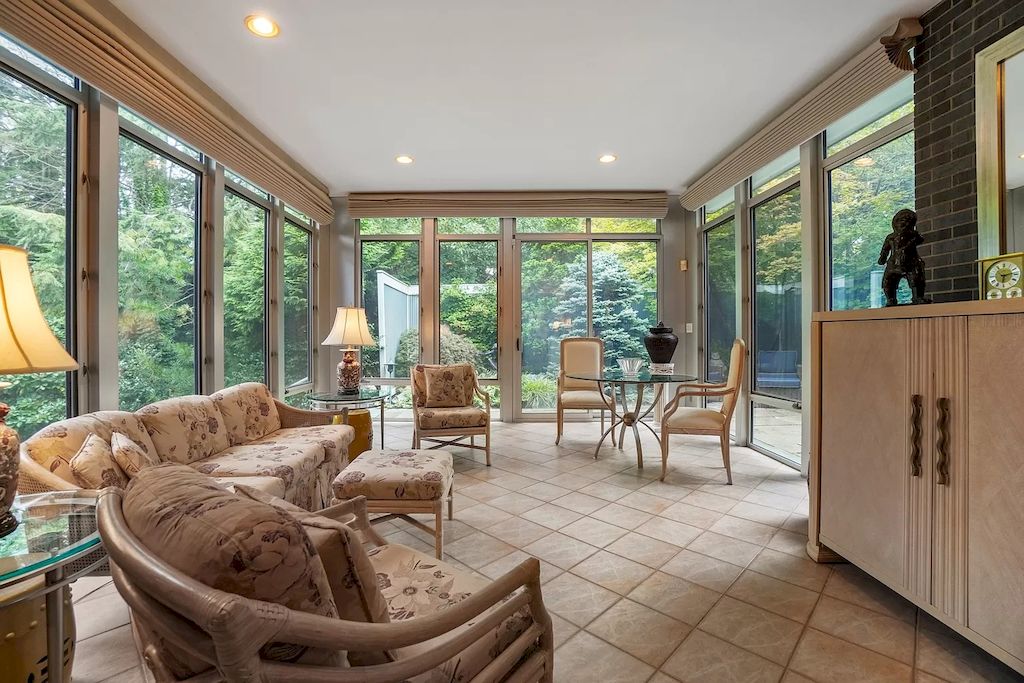 The Timeless and Understatedly Elegant Residence is a luxurious home now available for sale. This home located at 64 Highland St, Cambridge, Massachusetts; offering 05 bedrooms and 06 bathrooms with 6,898 square feet of living spaces.