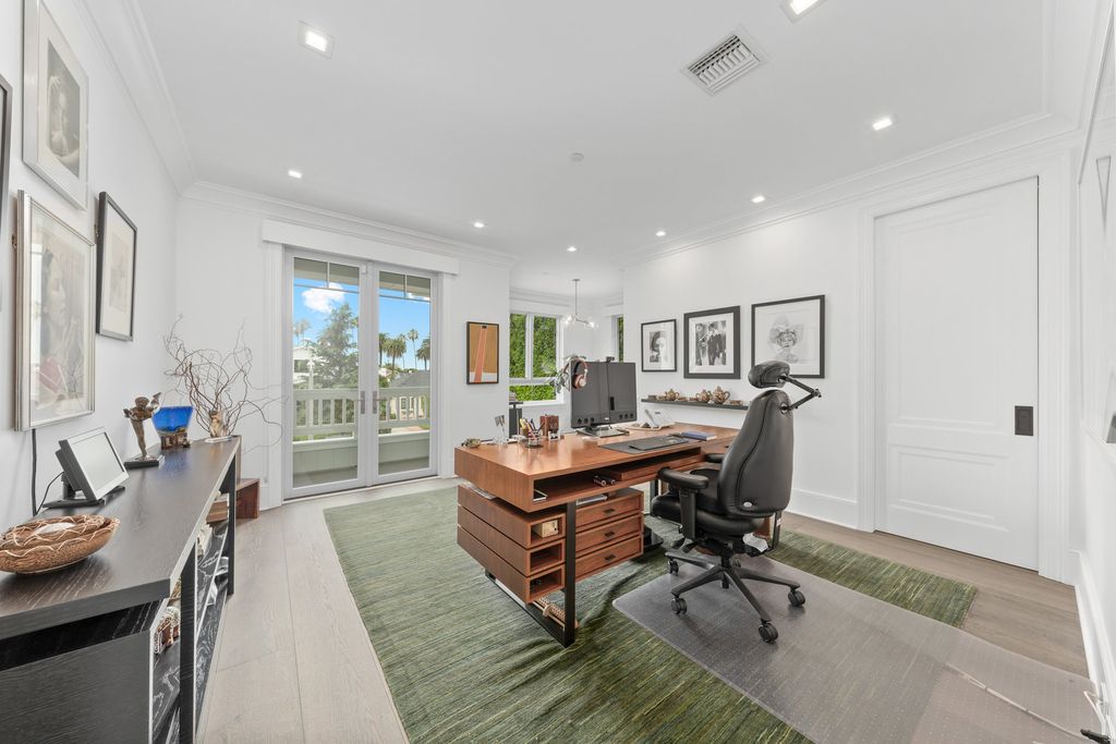 The Home in Santa Monica is a newer construction North of Montana has spacious office, grand living room and formal dining room now available for sale. This house located at 235 19th St, Santa Monica, California