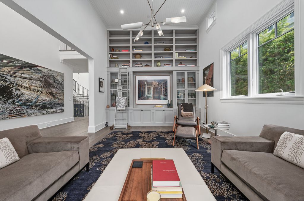 The Home in Santa Monica is a newer construction North of Montana has spacious office, grand living room and formal dining room now available for sale. This house located at 235 19th St, Santa Monica, California