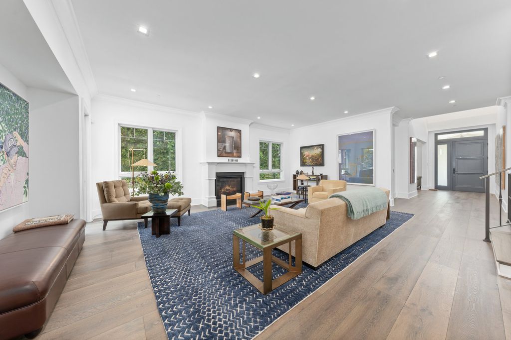 The Home in Santa Monica is a newer construction North of Montana has spacious office, grand living room and formal dining room now available for sale. This house located at 235 19th St, Santa Monica, California