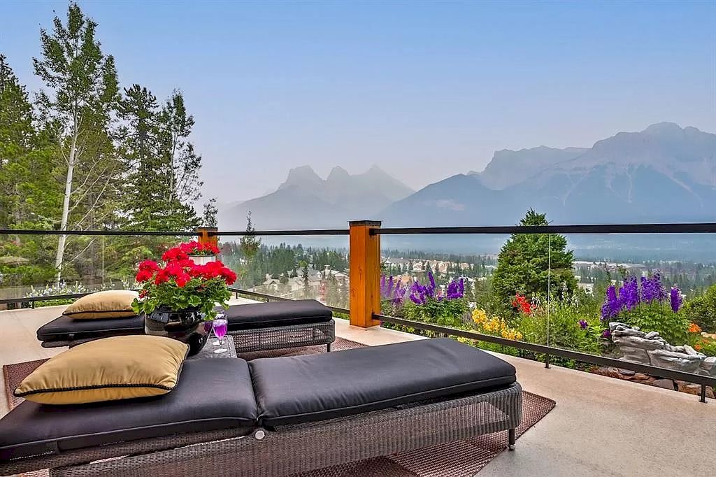 The Mountain House in Alberta is a truly great home now available for sale. This home located at 109 SW Benchlands Ter, Canmore, AB T1W 1G1, Canada