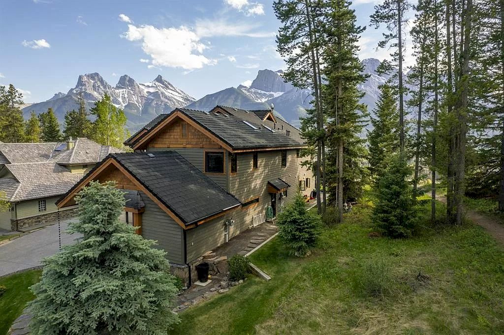 The Mountain House in Alberta is a truly great home now available for sale. This home located at 109 SW Benchlands Ter, Canmore, AB T1W 1G1, Canada