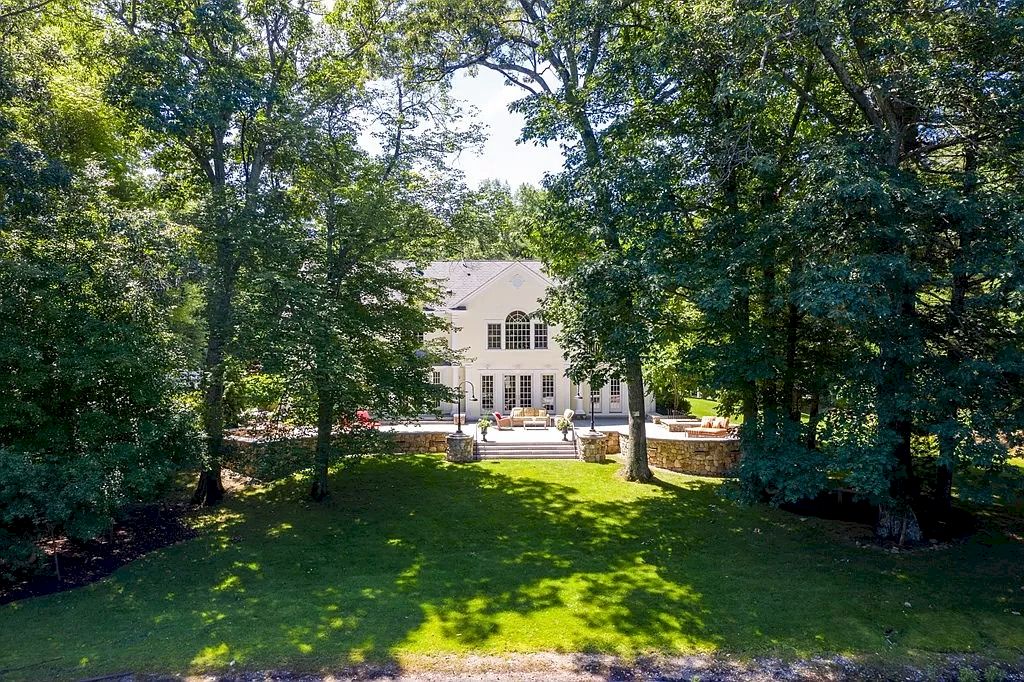 The Home in Massachusetts is a luxurious home now available for sale. This home located at 21 Radcliffe Rd, Weston, Massachusetts; offering 05 bedrooms and 08 bathrooms with 8,475 square feet of living spaces.