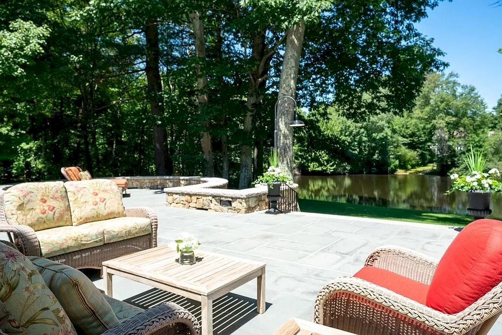 This-Gorgeous-Shingle-and-Stone-Colonial-in-Massachusetts-Hits-Market-for-4150000-19