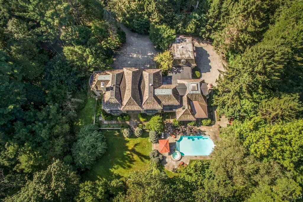 This-Stunning-French-Manor-Home-of-Complete-Privacy-and-Beautiful-Gardens-in-Pennsylvania-Listed-for-3195000-1