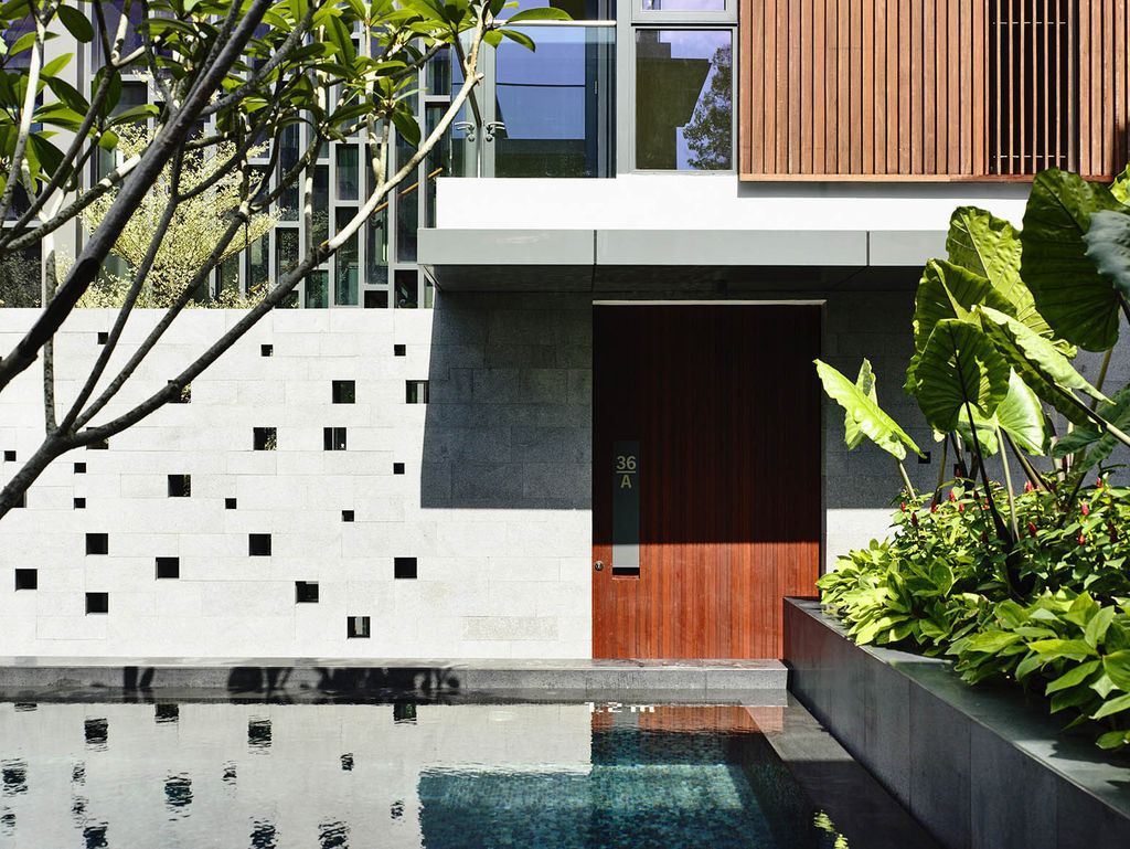 Toh Crescent, a Stunning 10-Unit Cluster of Houses by HYLA Architects