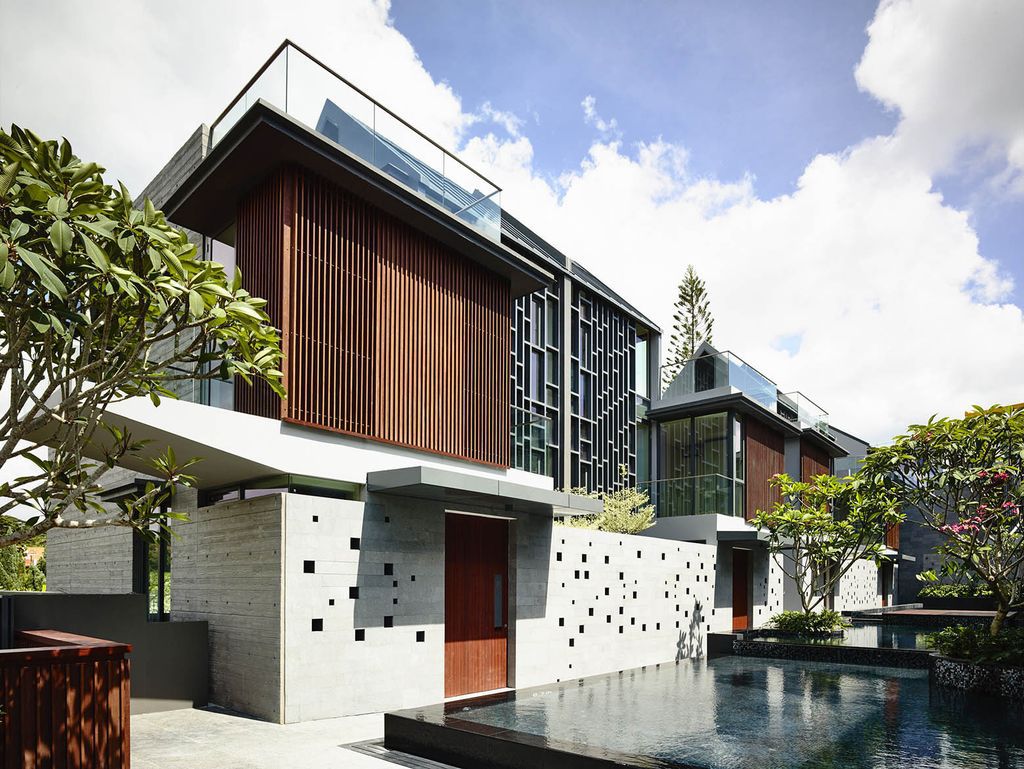 Toh-Crescent-a-Stunning-10-Unit-Cluster-of-Houses-by-HYLA-Architects-3