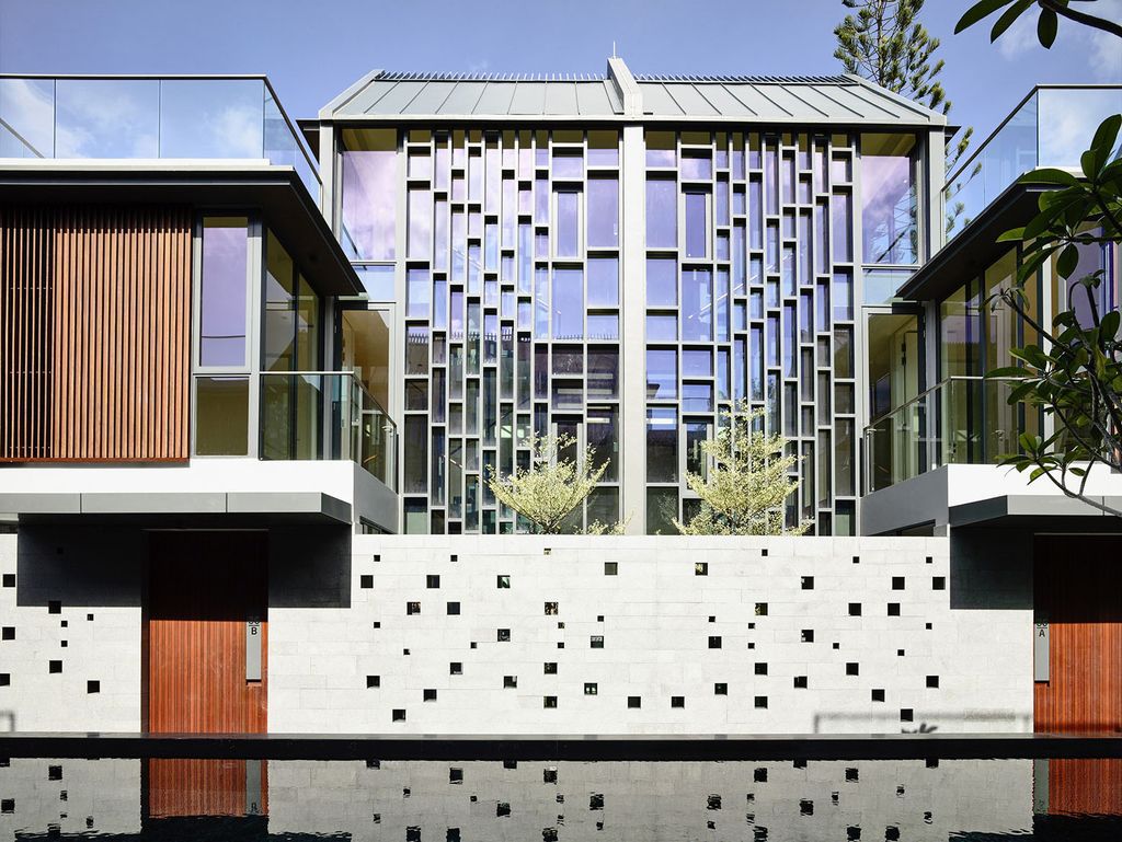 Toh-Crescent-a-Stunning-10-Unit-Cluster-of-Houses-by-HYLA-Architects-8