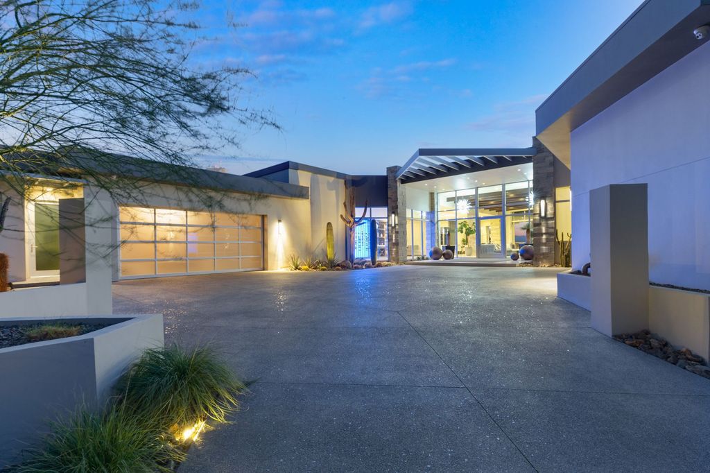 Stunning single story home in Henderson asks for $7,495,000 with unobstructed views of Las Vegas Valley