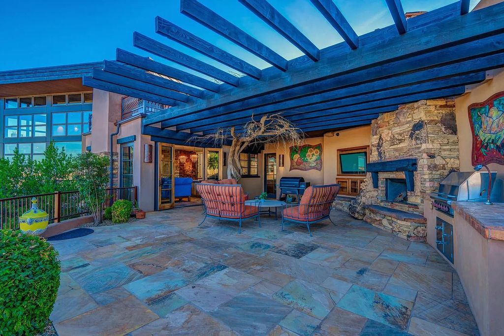 Dramatic two storeys home in Utah asking for $3,800,000 has been renovated and upgraded