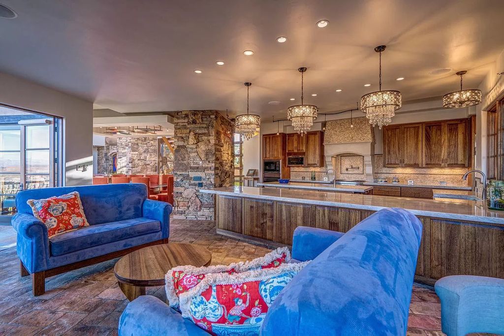 Dramatic two storeys home in Utah asking for $3,800,000 has been renovated and upgraded