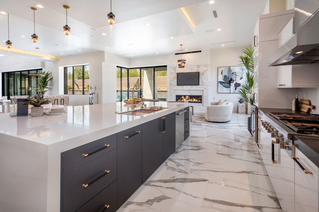 A newly completed Home in Las Vegas asking for $6,650,000 exemplifies modern elegance