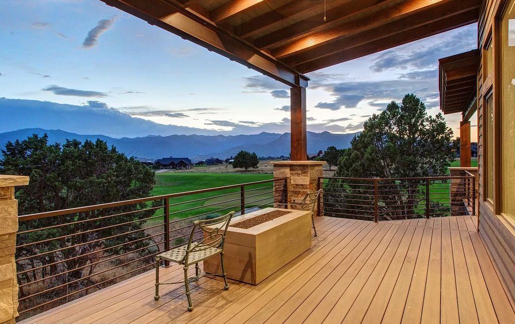 Mountain Modern Home in Utah with views of Timpanogos and the Heber Valley asks for $3,590,000