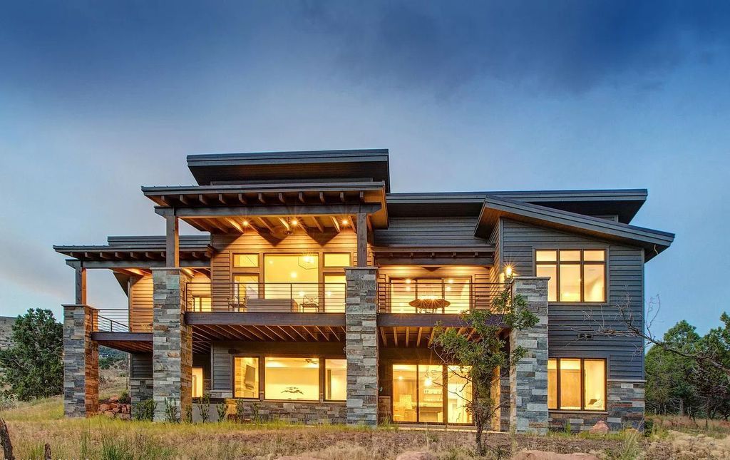 Mountain Modern Home in Utah with views of Timpanogos and the Heber Valley asks for $3,590,000