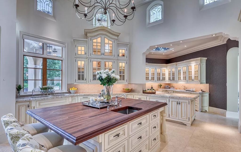 Sparkling Arizona Home sells for $10,500,000 by Candelaria Design with Janet Brooks interiors