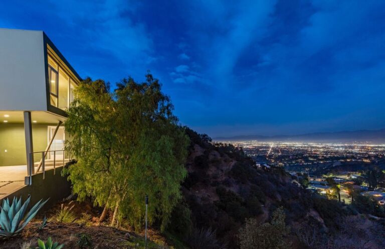 $9,995,000 Los Angeles Hilltop Home with Explosive 360 Views Stretching