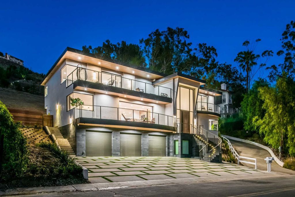 The Home in Bell Canyon is a stunning brand new ground up modern marvel features the most impeccable amenities and features now available for sale. This home located at 26 Baymare Rd, Bell Canyon, California