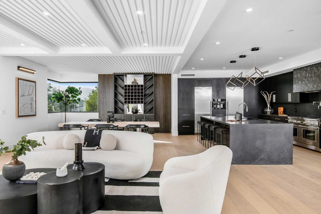 Absolutely-Stunning-Brand-New-Home-in-Bell-Canyon-features-Impeccable-Amenities-for-Sale-at-4399000-20