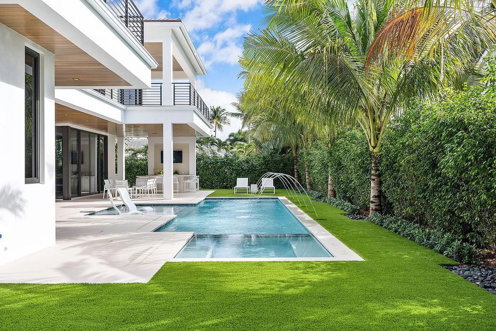 The Home in Boca Raton is a a new 5-bedroom Signature Estate built by renowned SRD Building Corp now available for sale. This house located at 254 Fern Palm Rd, Boca Raton, Florida