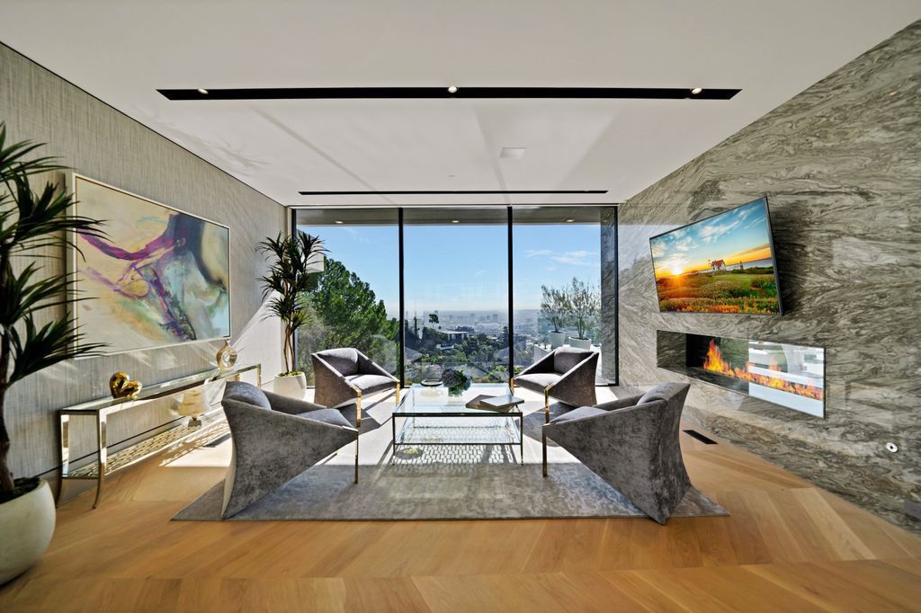 Brand-New-Mega-Mansion-in-Los-Angeles-with-Endless-Views-hits-Market-for-77000000-25