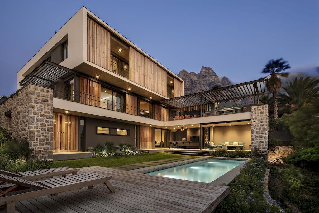 Camps-Bay-House-designed-by-Malan-Vorster-Architecture-Interior-Design-1