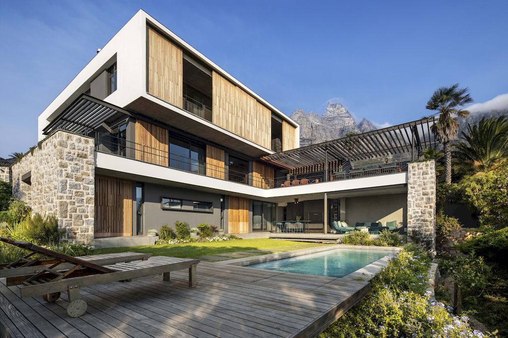 Camps Bay House designed by Malan Vorster Architecture Interior Design