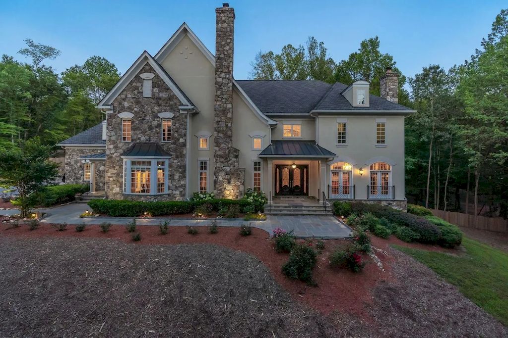 The Home in Virginia is an opulent four-floor home, fully fenced, and equipped with smart technology now available for sale. This home located at 12792 Yates Ford Rd, Clifton, Virginia; offering 07 bedrooms and 13 bathrooms with 16,600 square feet of living spaces. 