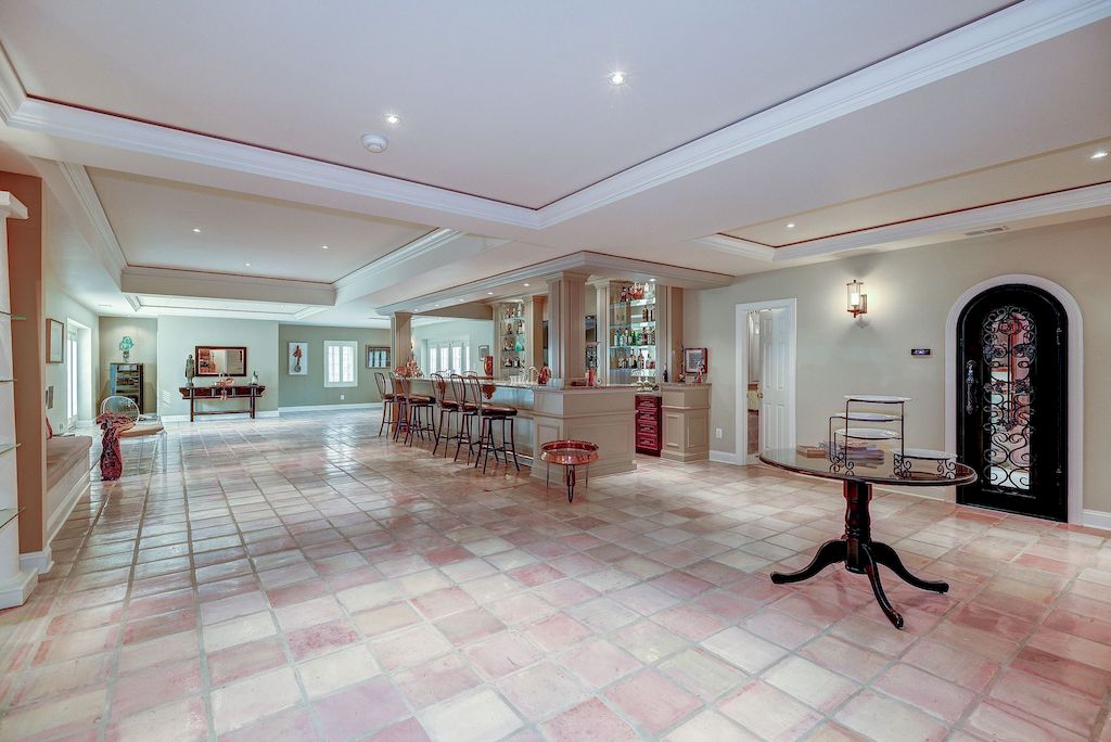 Elegant-Gated-Property-Enjoys-Landscaped-Grounds-and-Spectacular-Pool-in-Virginia-Listed-for-4350000-35